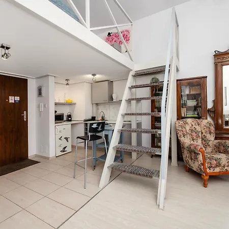 Apartamento Downtown - Mezzanine, Workspace - By Rentujemy